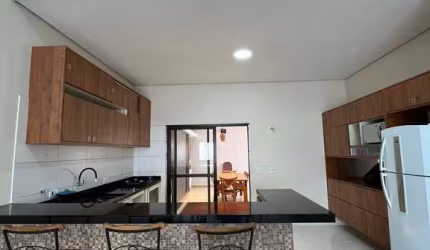 Casa em Condomínio para venda, Com 3 dormitórios Condomínio Villas Mabel