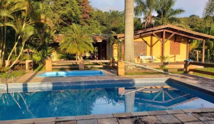 Chácara com 3 dormitórios à venda, 2576 m² por R$ 3.000.000 - Alpes D'Ouro