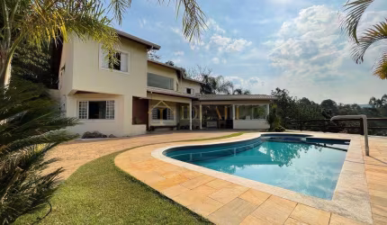 EXCEPCIONAL CASA EM CONDOMINIO FEHCADO DE MAIRIPORÃ COM VISTA PARA REPRESA