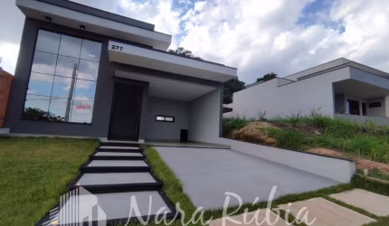 Casa térrea disponível para venda