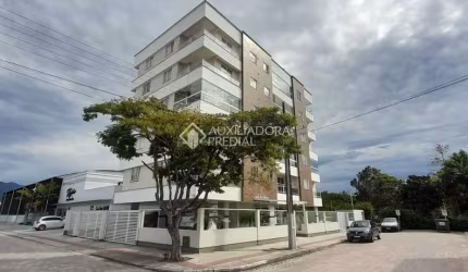 Apartamento com 2 quartos à venda na Rua Ialene Schütz Horstmann, 227, Aririu, Palhoça, 70 m2 por R$ 450.000