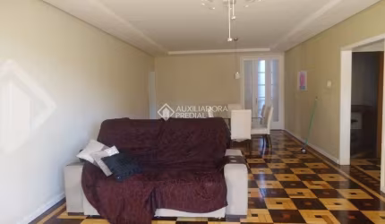 Apartamento com 3 quartos à venda na Rua Felipe de Oliveira, 988, Petrópolis, Porto Alegre, 151 m2 por R$ 720.000