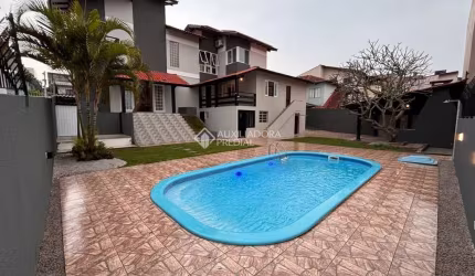 Casa com 4 quartos à venda na Rua Atahualpa de Andrade, 300, Jardim Atlântico, Florianópolis, 300 m2 por R$ 2.199.000