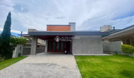 Casa em condomínio fechado com 4 quartos à venda na Rua Leonel Pereira, 2239, Cachoeira do Bom Jesus, Florianópolis, 220 m2 por R$ 1.850.000