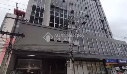 Sala comercial para alugar na Avenida Pedro Adams Filho, 5573, Centro, Novo Hamburgo, 31 m2 por R$ 1.200