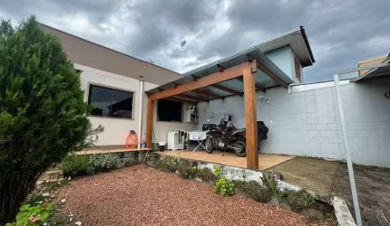 Casa com 2 quartos à venda na Valmir da Silva, 128, Igrejinha, Lajeado, 67 m2 por R$ 297.000