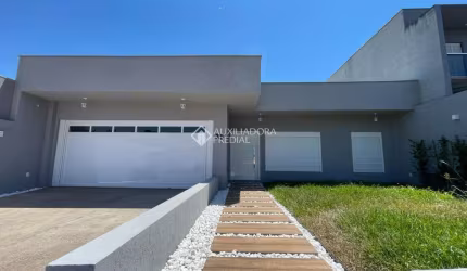 Casa com 2 quartos à venda na Irma Baum Schneider, 12, Campestre, Lajeado, 200 m2 por R$ 690.000