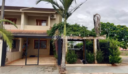 Casa com 2 quartos à venda na Aury Sturmer, 333, Moinhos D'Água, Lajeado, 77 m2 por R$ 424.000