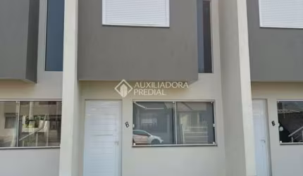 Casa com 2 quartos à venda na Aldino Henz, 79, Moinhos D'Água, Lajeado, 66 m2 por R$ 360.000