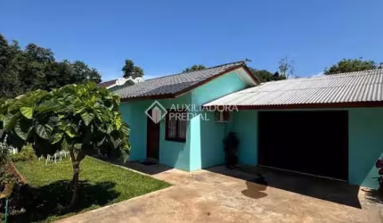 Casa com 2 quartos à venda na Bruno Crenio Zanatta, 55, Conventos, Lajeado, 70 m2 por R$ 265.000