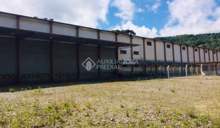 Barracão / Galpão / Depósito para alugar na PRIMEIRO DE MAIO, 1245, Centro, Gramado, 6000 m2 por R$ 89.000