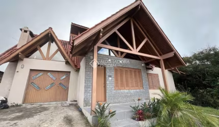 Casa com 3 quartos para alugar na Ruy Barbosa, 472, Maggi, Canela, 220 m2 por R$ 5.500