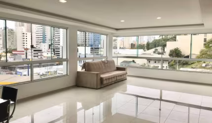 Apartamento com 3 quartos à venda na Rua Andorinha, 76, Pioneiros, Balneário Camboriú por R$ 1.900.000