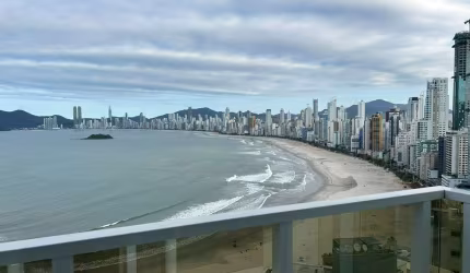 Apartamento com 3 quartos à venda na Rua Julieta Lins, 32, Pioneiros, Balneário Camboriú por R$ 8.900.000