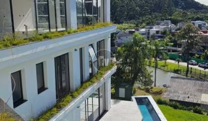 Casa em condomínio fechado com 5 quartos à venda na Avenida das Arapongas, 1265, Ariribá, Balneário Camboriú por R$ 5.500.000