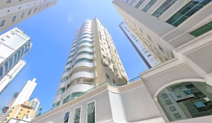 Apartamento com 3 quartos à venda na Rua Julieta Lins, 349, Pioneiros, Balneário Camboriú por R$ 1.700.000