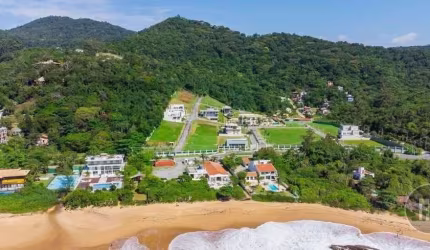 Terreno em condomínio fechado à venda na Avenida Rodesindo Pavan, 1210, Praia do Estaleirinho, Balneário Camboriú por R$ 2.180.000