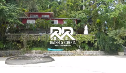 LINDA CASA PÉ NA AREIA EM CONDOMÍNIO EM ANGRA