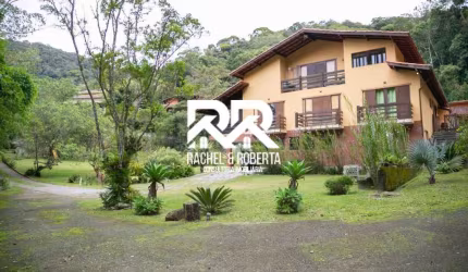 Lindo Mini Sítio em Condomínio na Carlos Guinle