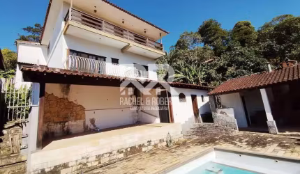 Casa com vista maravilhosa no Parque do Ingá