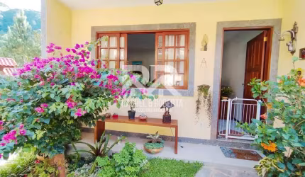 Linda Casa em Condomínio no Comary