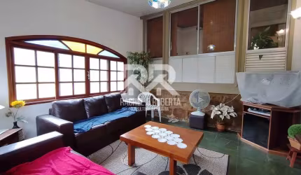 Casa com 3 quartos em condomínio na Posse