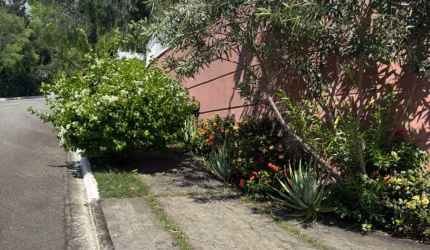 Linda casa  em Condomínio Fechado com oportunidade de valor!!