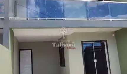 Sobrado novo com piscina