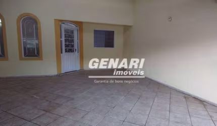 Casa com 3 dormitórios para alugar, 140 m² por R$ 3.808,16/mês - Jardim Umuarama - Indaiatuba/SP