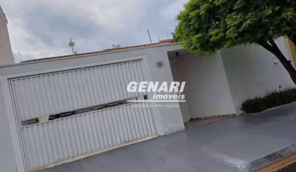 Casa com 3 quartos à venda, 150 m² por R$ 798.000 - Jardim Regina - Indaiatuba/SP