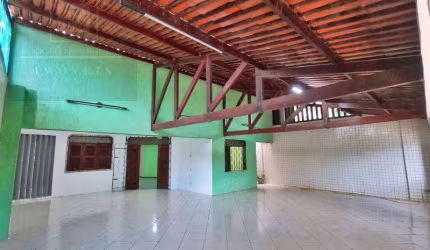Bela casa a venda na Parquelandia / Bela Vista - 363m2 de área