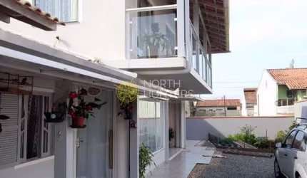 Casa com 5 dormitórios à venda, 200 m² por R$ 750.000,00 - Itajuba - Barra Velha/SC