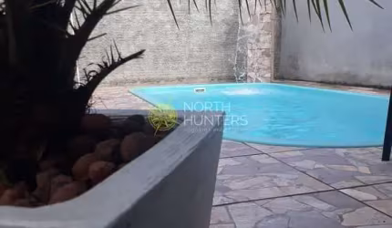 Casa com 3 dormitórios à venda, 230 m² por R$ 594.000,00 - Vila Nova - Joinville/SC