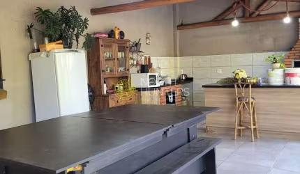 Casa com 4 dormitórios à venda, 235 m² por R$ 450.000,00 - Jardim Paraíso - Joinville/SC