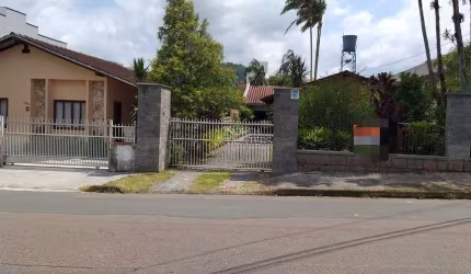 Terreno à venda, 650 m² por R$ 800.000,00 - Iririú - Joinville/SC