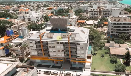 Excelente apartamento  a venda em Jurere, quadra mar.
