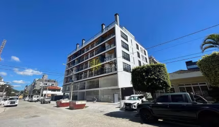 Excelente apartamento novo  a venda em Jurere.
