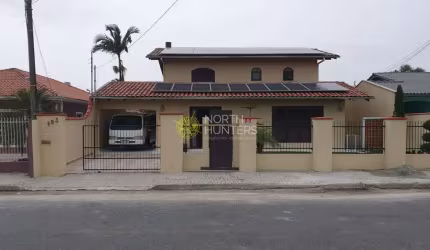 Casa com 4 dormitórios à venda, 240 m²  -  Sendo: 1 demi suíte + 1 suíte + 1 Suíte Master no Costa
