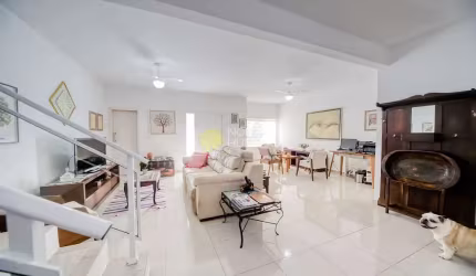 Casa averbada com 4 suítes no bairro América, com 220m² privativa. Estuda permuta