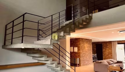 Casa de Luxo em Jurerê Internacional com 5 Dormitórios
