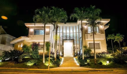 Linda casa para venda,locação anual ou temporada em Jurerê Internacional