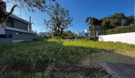 Excelente terreno no Amoraeville, 701,50m² em uma ótima localização, Jurere internacional.