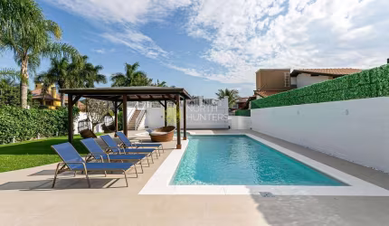 Casa com 4 dormitórios para alugar, 250 m² por R$ 8.750,00/dia - Jurerê Internacional - Florianópol