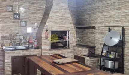 Casa à venda 5 Quartos, 1 Suite, 3 Vagas, 180M², Jarivatuba, Joinville - SC