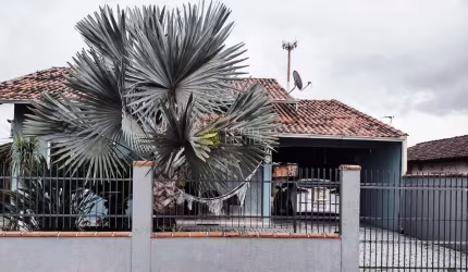Casa à venda 3 Quartos, 2 Vagas, 158M², Morro do meio , Joinville - SC