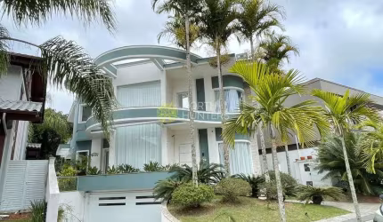 Casa com piscina, com 4 dormitórios para alugar, 600 m² por R$ 25.000/mês - Jurerê - Florianópolis/