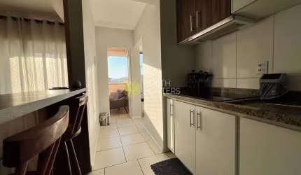 Apartamento à venda, Glória, Joinville, com churrasqueira