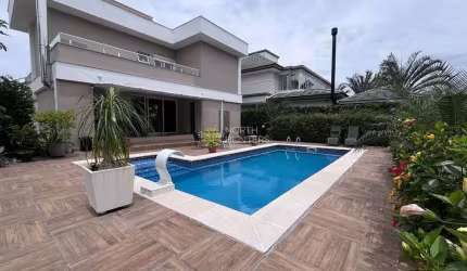 Casa à venda e locação 5 Quartos, 2 Suites, 2 Vagas, 600M², Jurerê Internacional , Florianópolis -