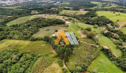Chácara 20.000 m² em Piedade. Com Casa Completa, Piscina, Churrasqueira, Vestiário, Poço Artesiano e Cisterna.