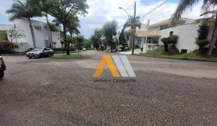 Excelente terreno de 330m², totalmente plano, localizado no prestigiado condomínio Tivoli Park Residencial